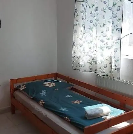 Badacsonyi Csobbanas Privat Berlemeny * Бадачоньтомай